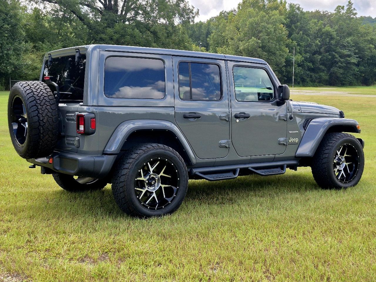 Jeep Wrangler Unlimited Sahara 4D SUV 4WD 2023
