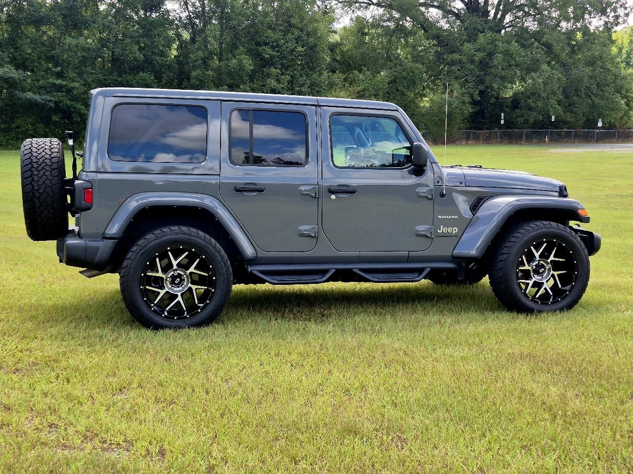 Jeep Wrangler Unlimited Sahara 4D SUV 4WD 2023