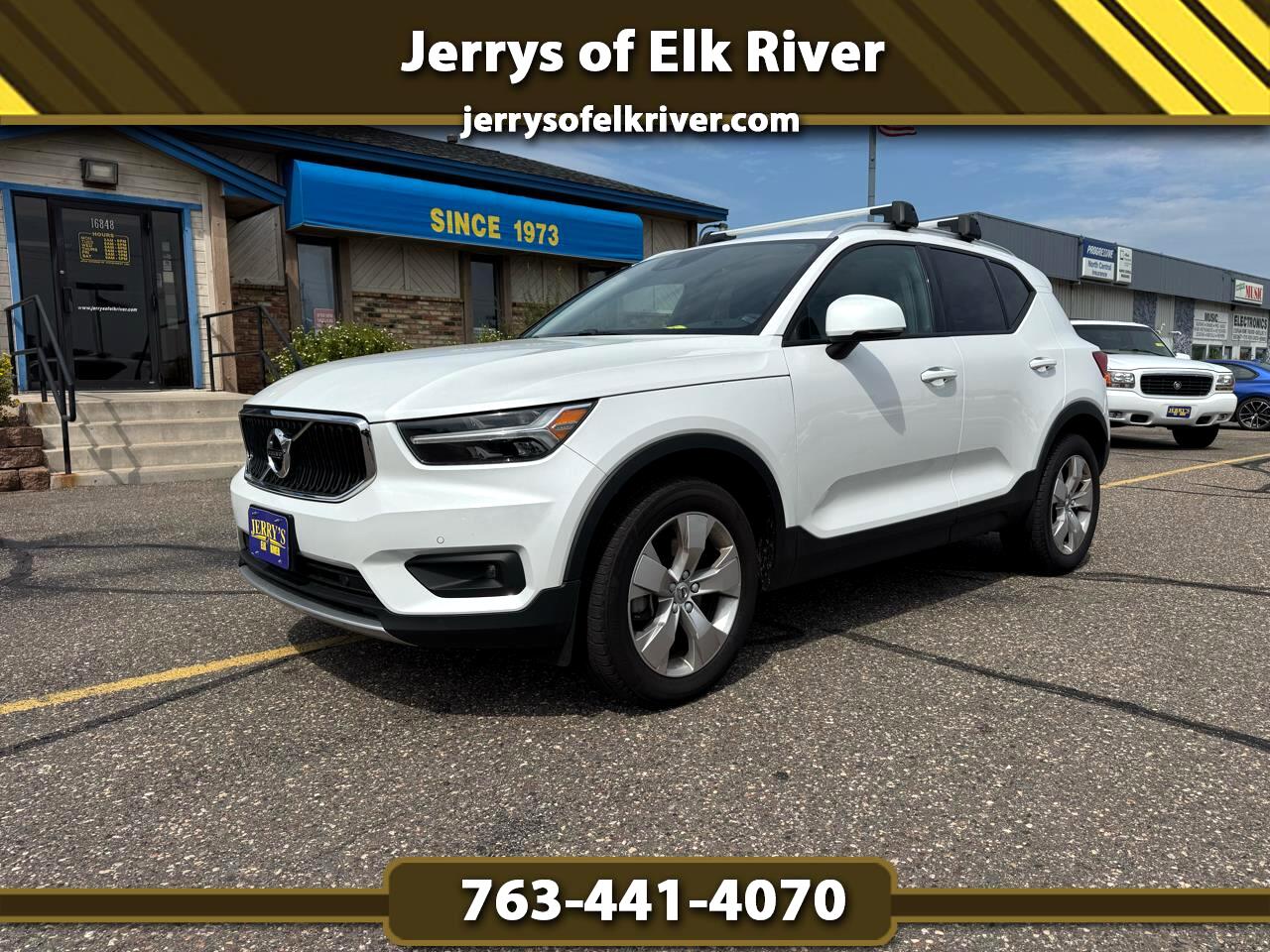 2022 Volvo XC40 T5 Momentum AWD