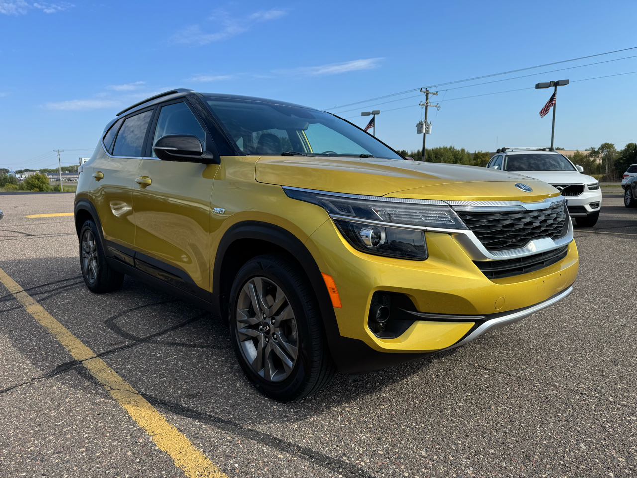 2021 Kia Seltos S photo 2