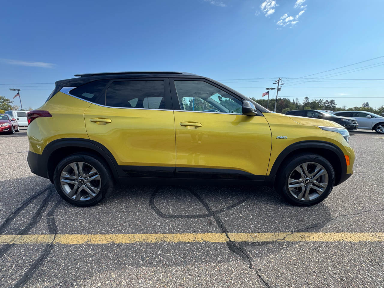 2021 Kia Seltos S photo 3
