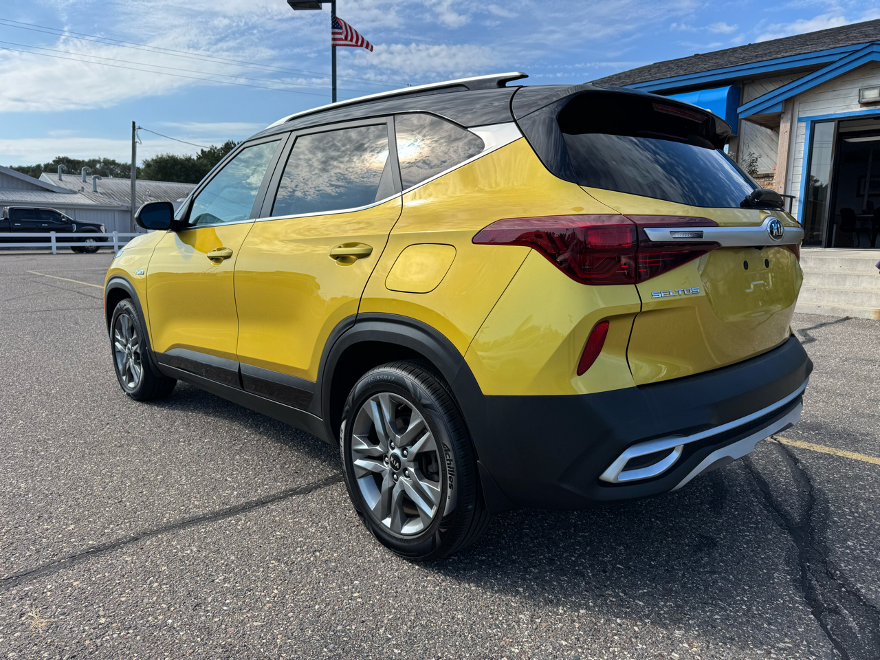 2021 Kia Seltos S photo 6