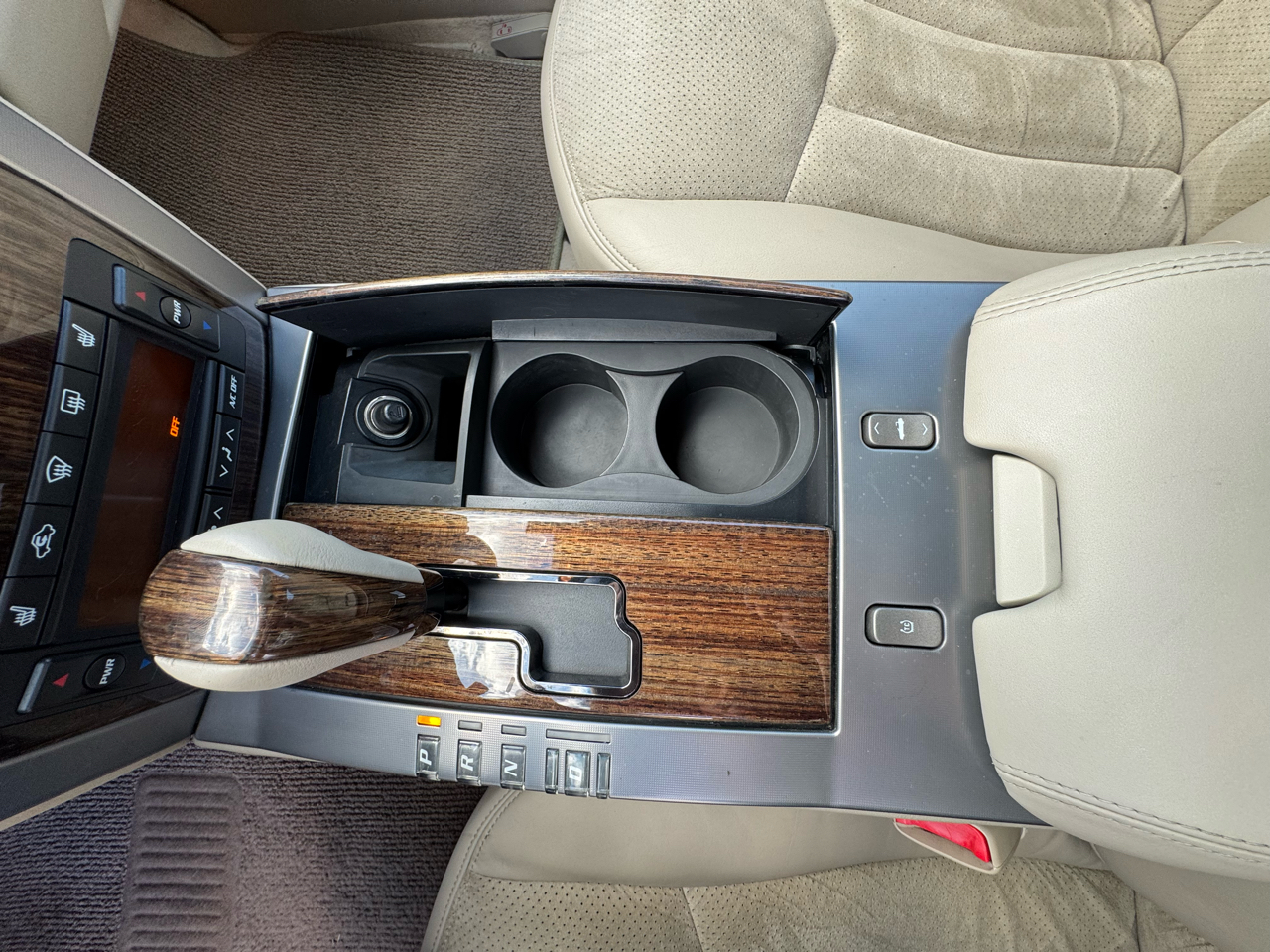 2006 Cadillac XLR photo 11