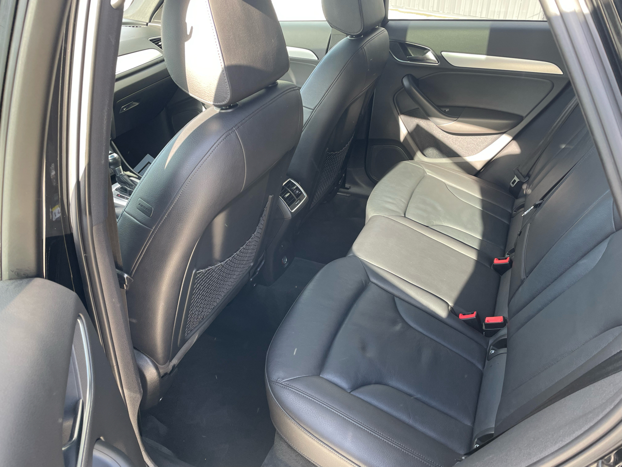 Audi Q3 2.0T quattro Premium Plus 2015