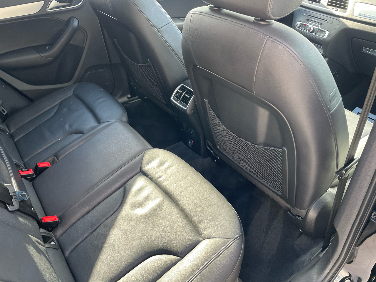 Audi Q3 2.0T quattro Premium Plus 2015