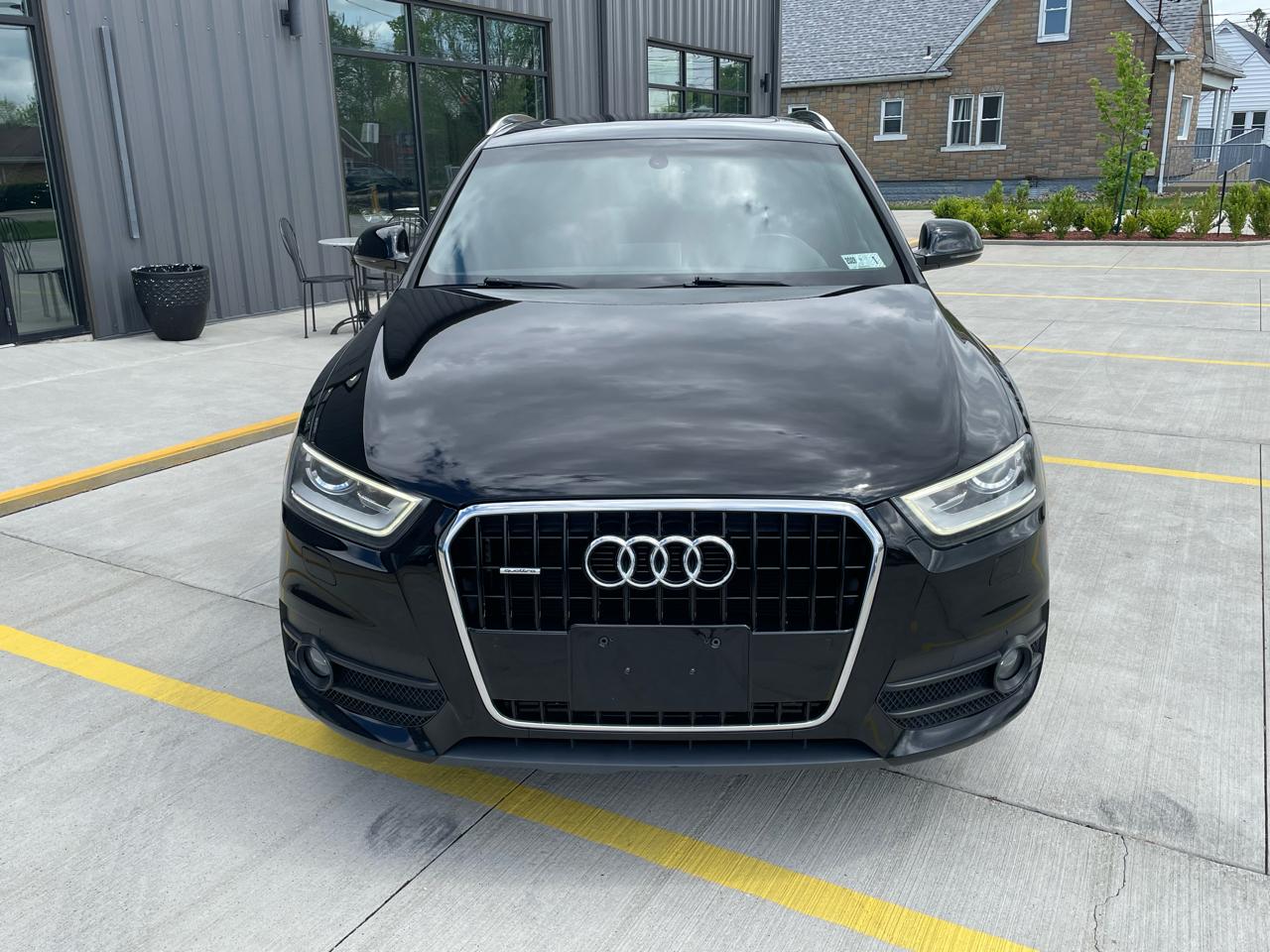 Audi Q3 2.0T quattro Premium Plus 2015