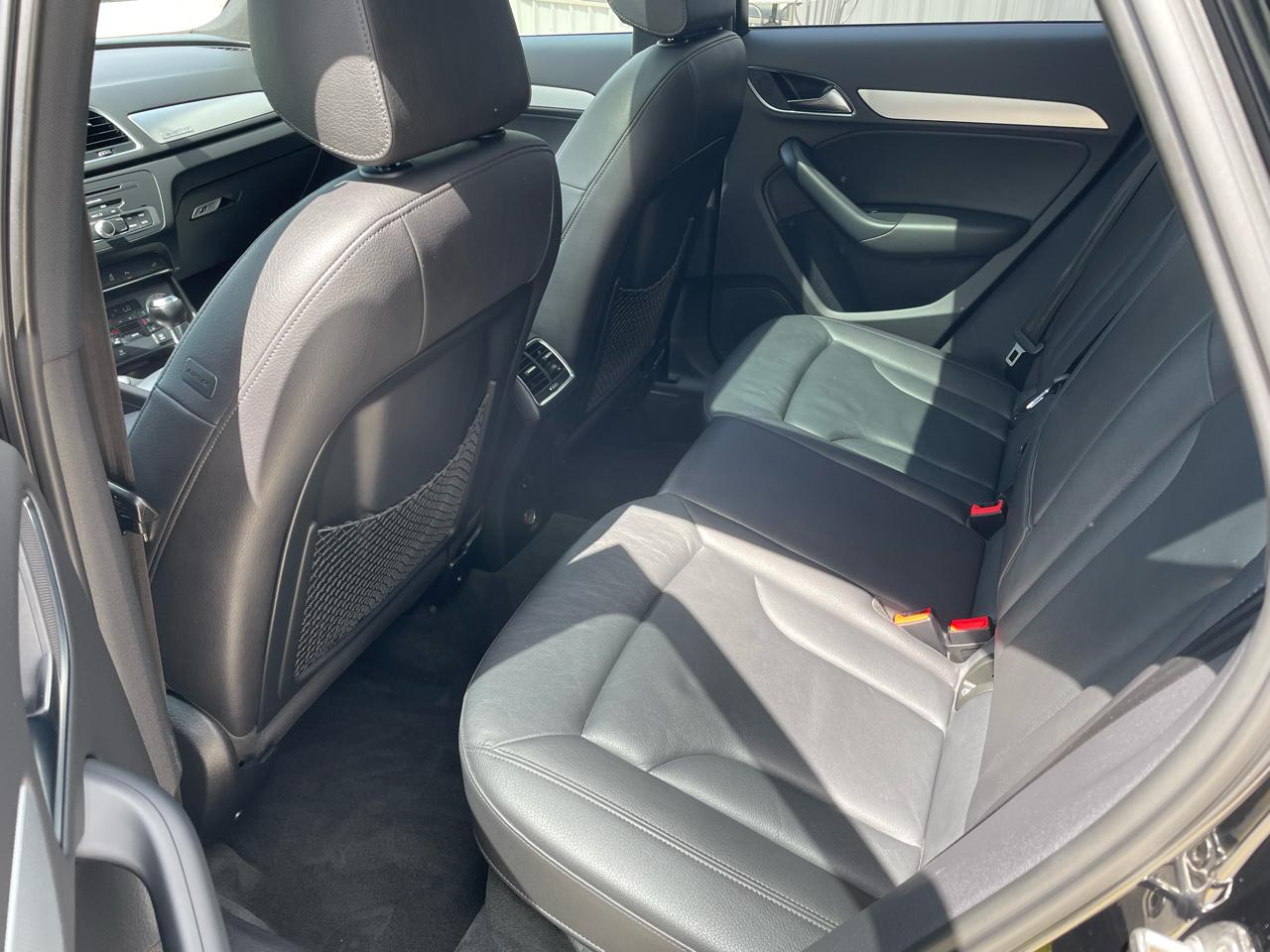 Audi Q3 2.0T quattro Premium Plus 2015