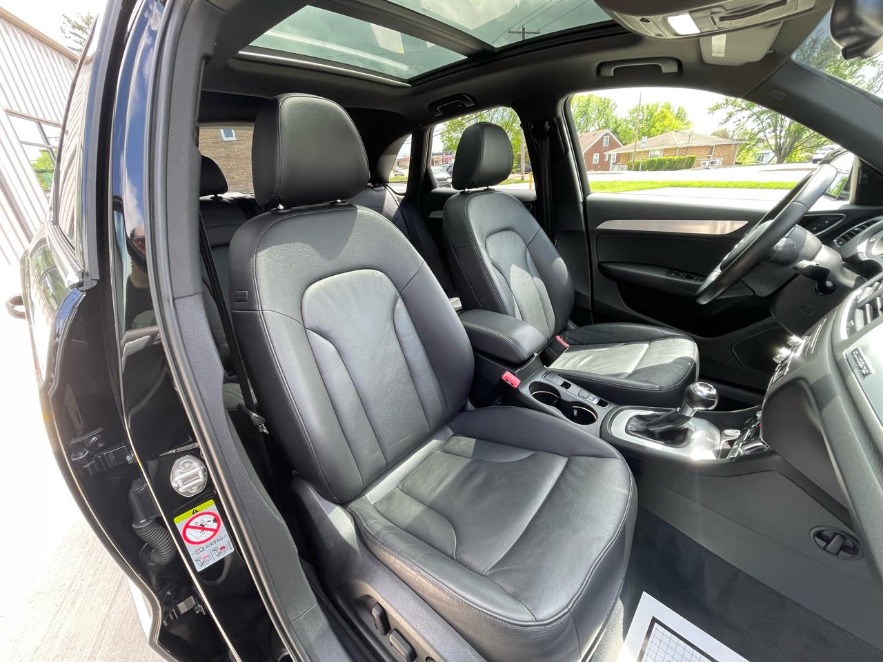 Audi Q3 2.0T quattro Premium Plus 2015