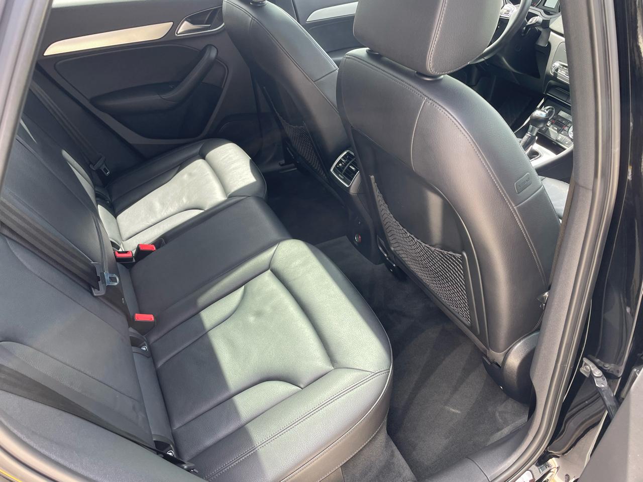 Audi Q3 2.0T quattro Premium Plus 2015