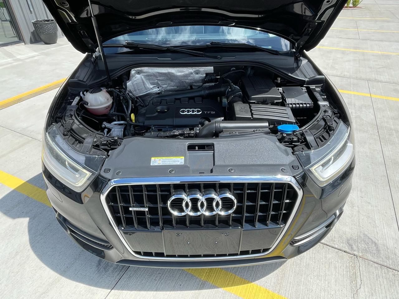 Audi Q3 2.0T quattro Premium Plus 2015
