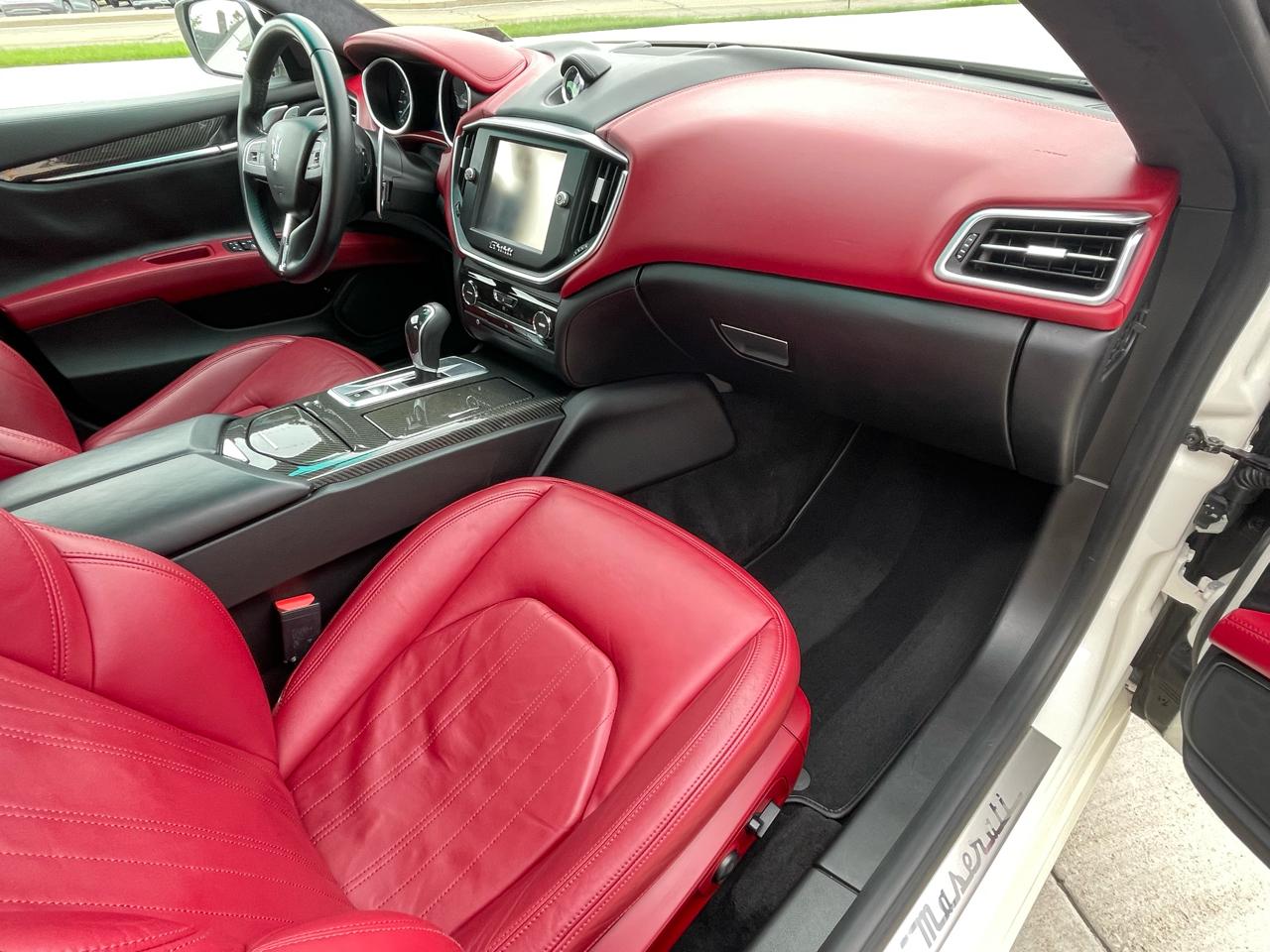 Maserati Ghibli  2014