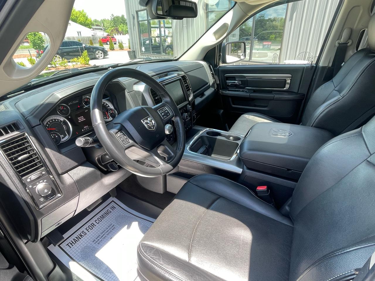 RAM 1500 Sport Crew Cab SWB 4WD 2016