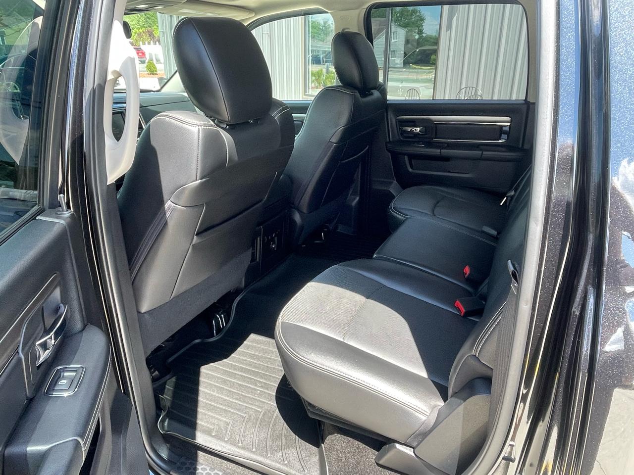 RAM 1500 Sport Crew Cab SWB 4WD 2016