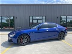 2017 Maserati Ghibli 