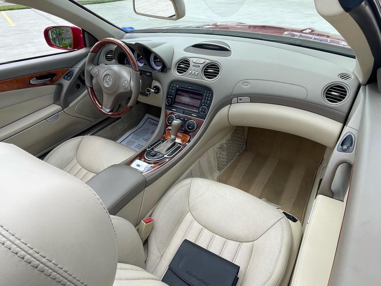 Mercedes-Benz SL-Class SL550 2009