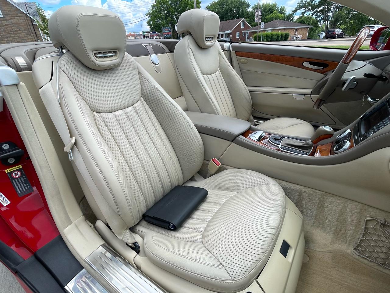 Mercedes-Benz SL-Class SL550 2009