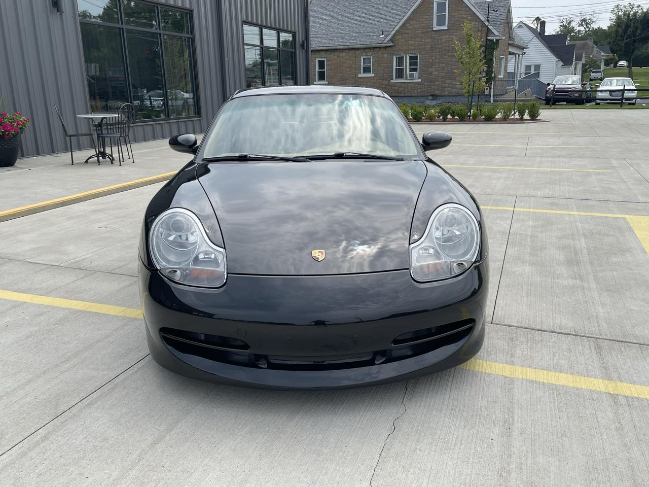 Porsche 911 photo 2