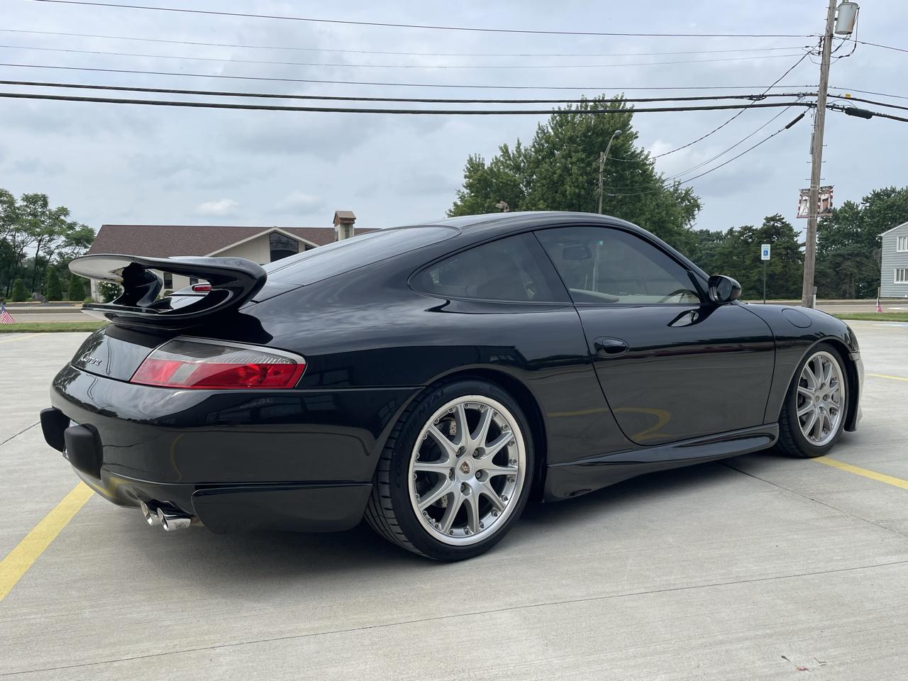 Porsche 911 photo 4