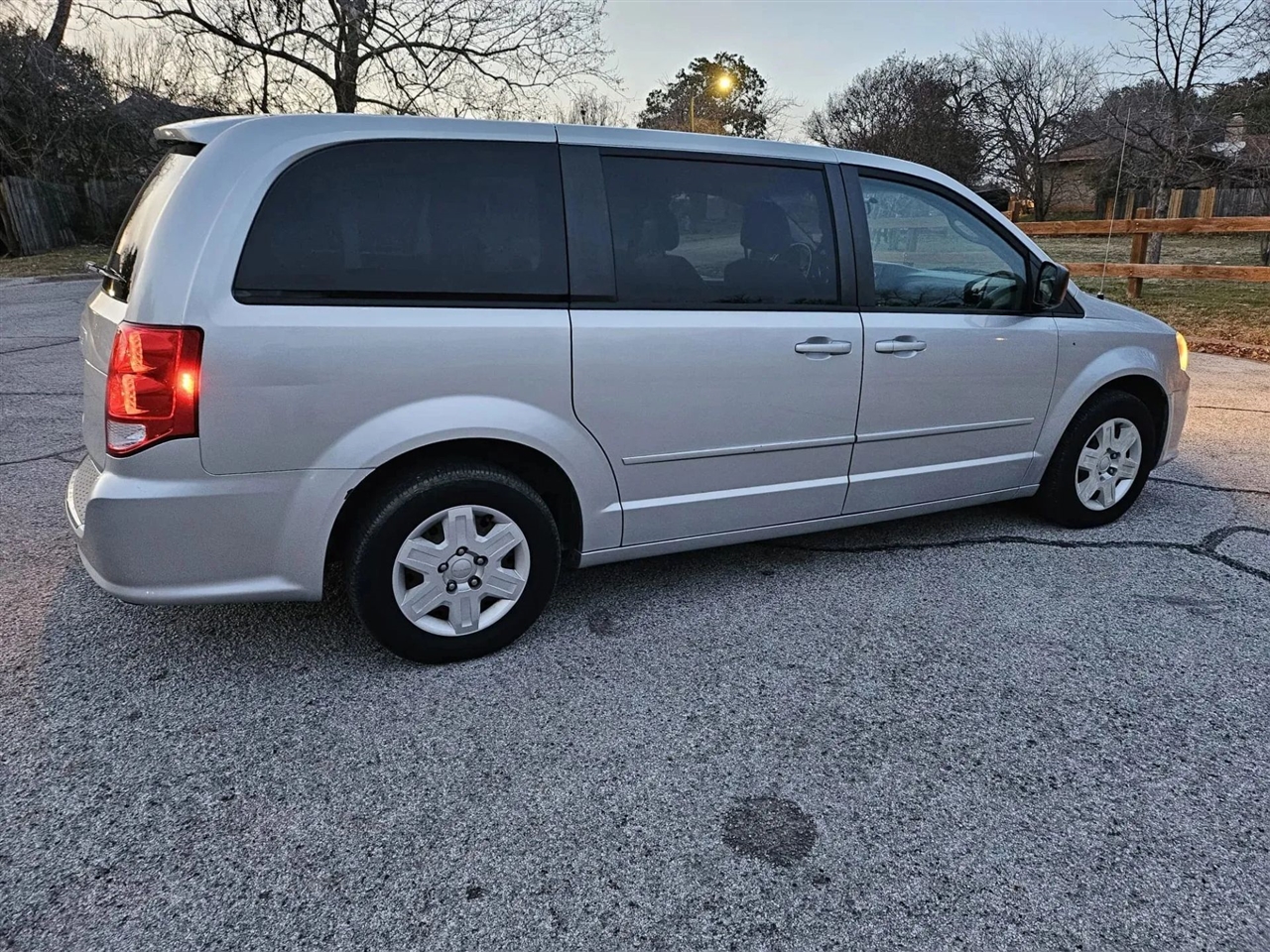 Dodge Grand Caravan  2012