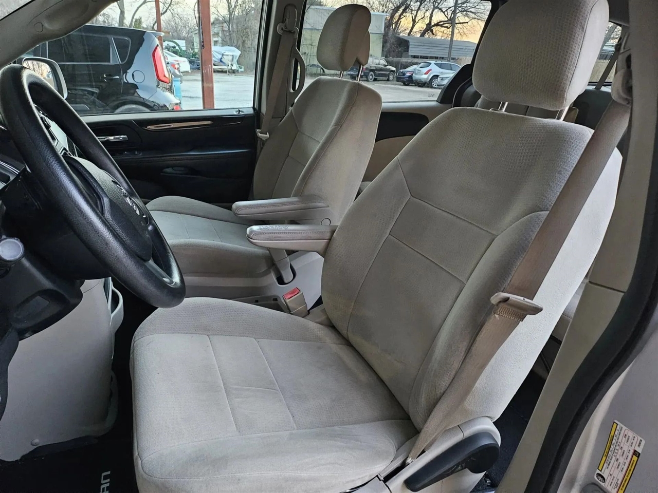 Dodge Grand Caravan  2012