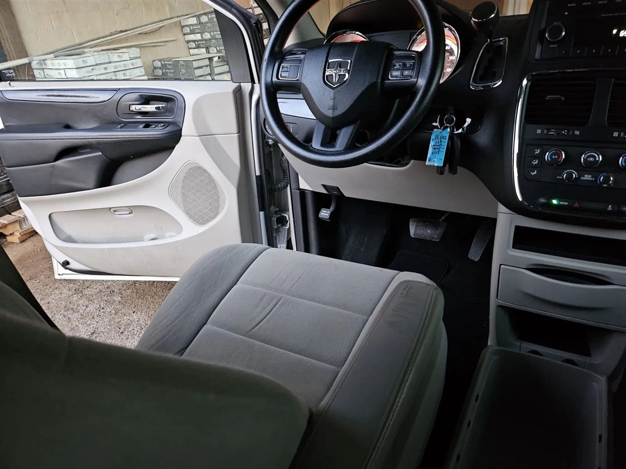 Dodge Grand Caravan  2012