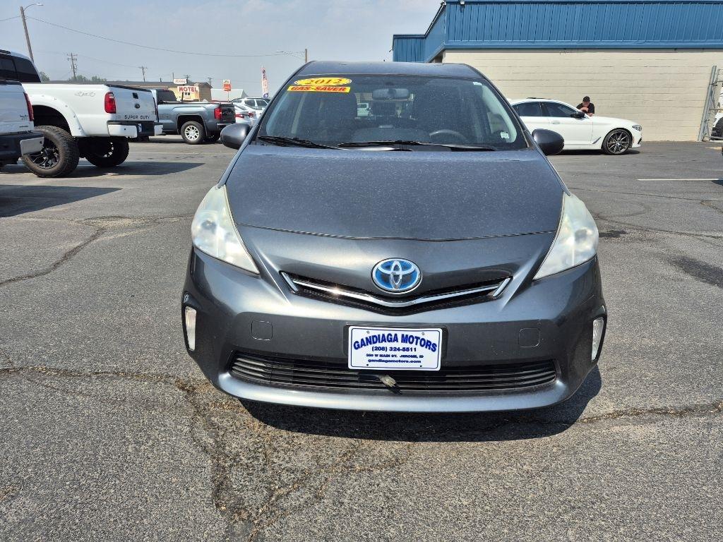 Toyota Prius V  2012