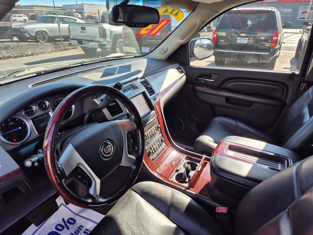 Cadillac Escalade  2013