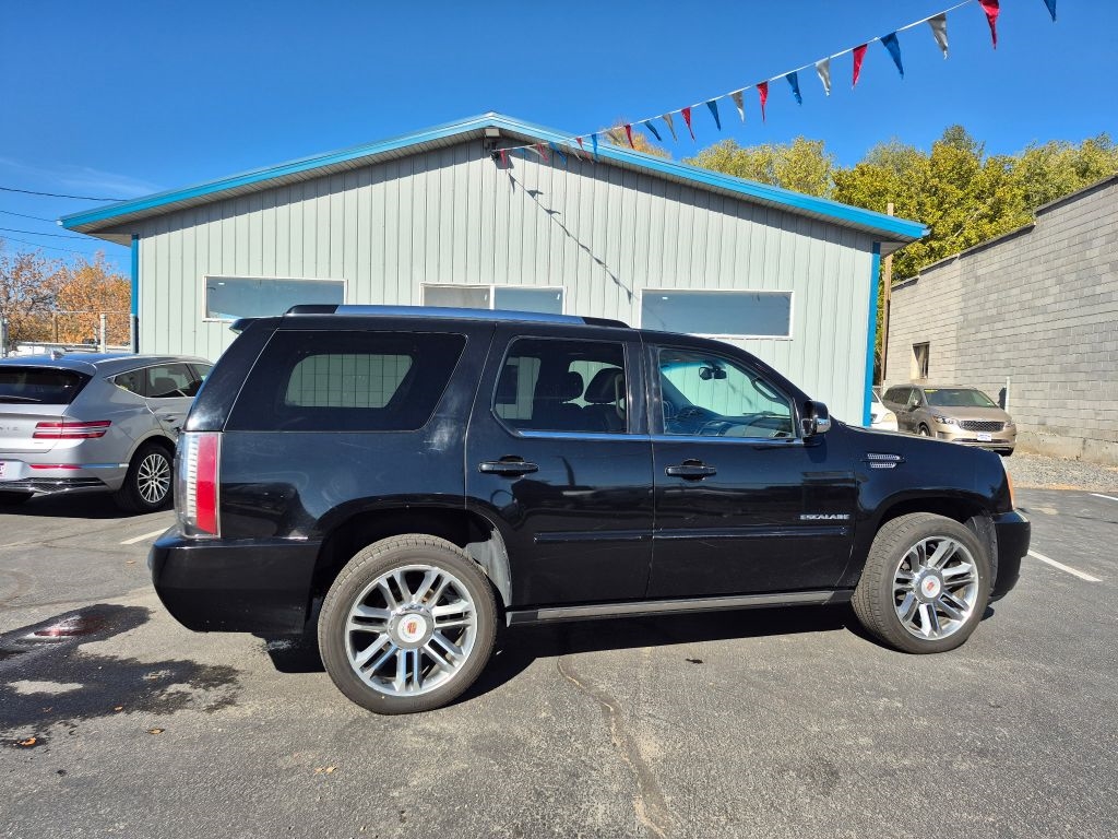 Cadillac Escalade  2013