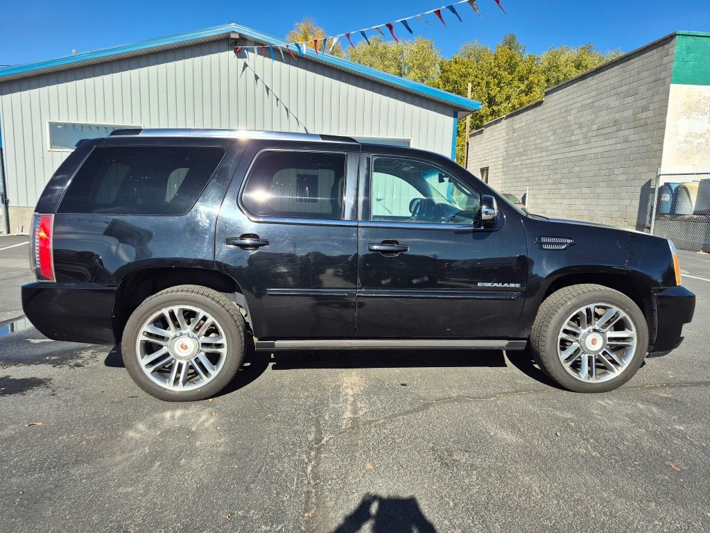 Cadillac Escalade  2013