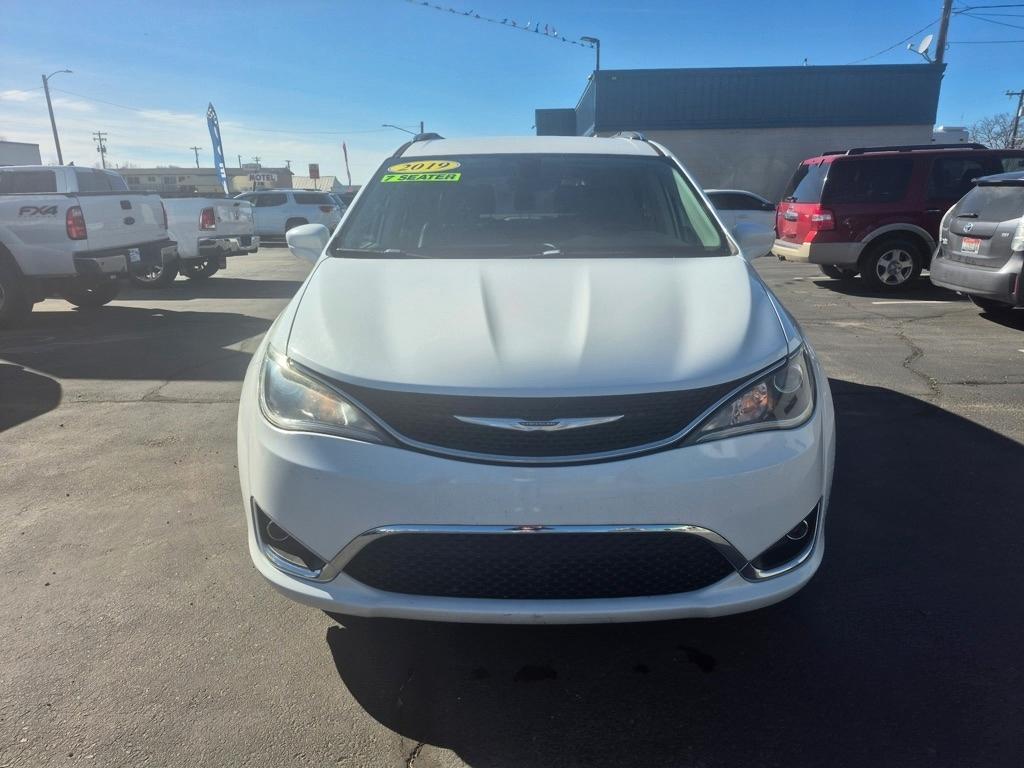 Chrysler Pacifica  2019