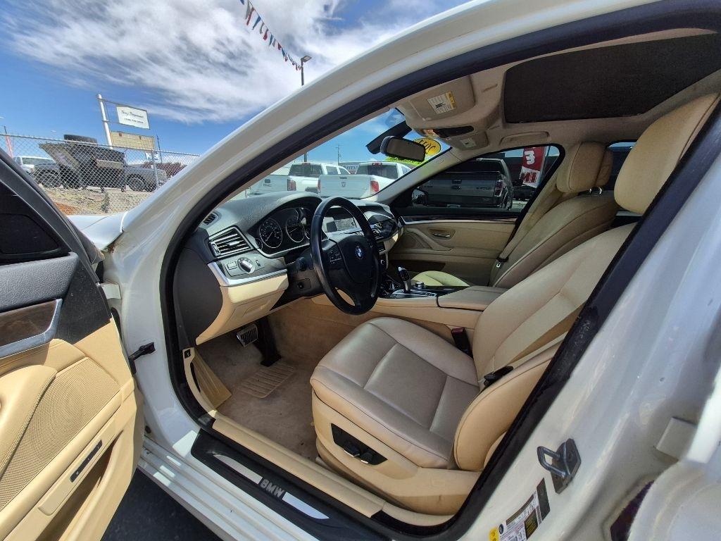 BMW 5-Series  2011