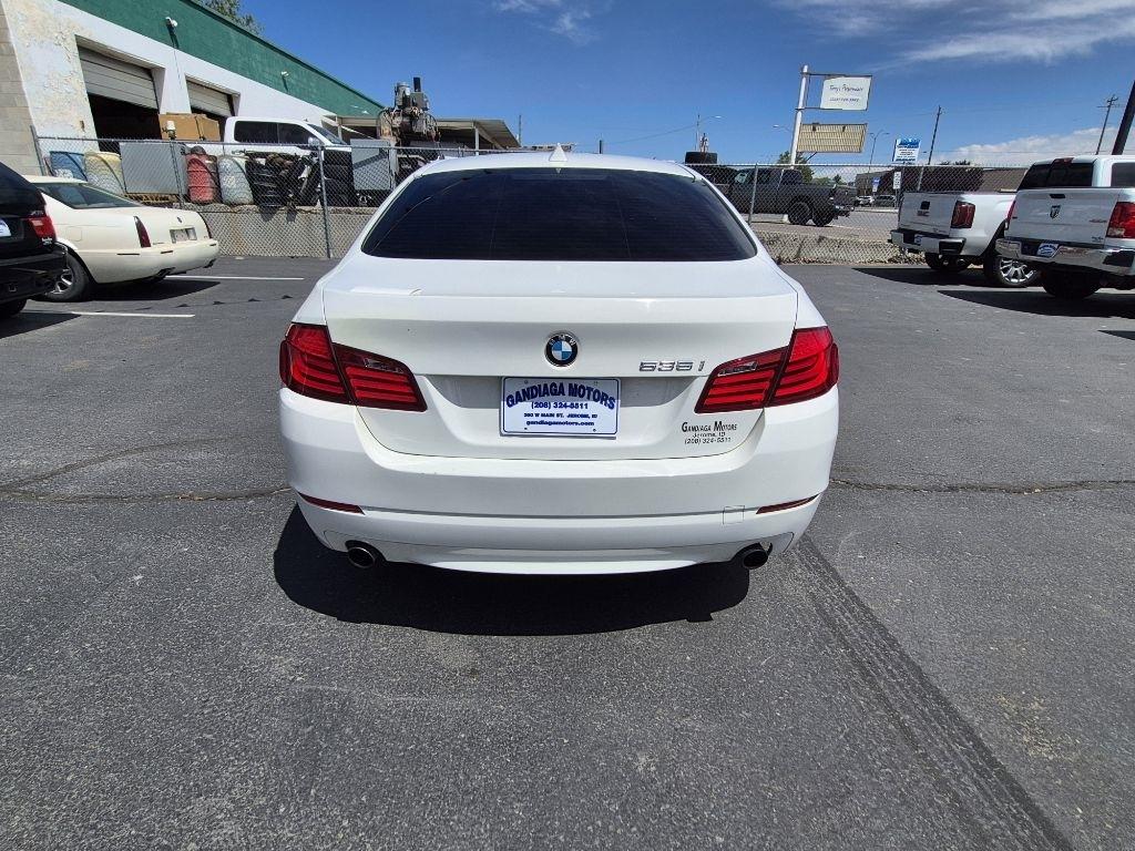 BMW 5-Series  2011