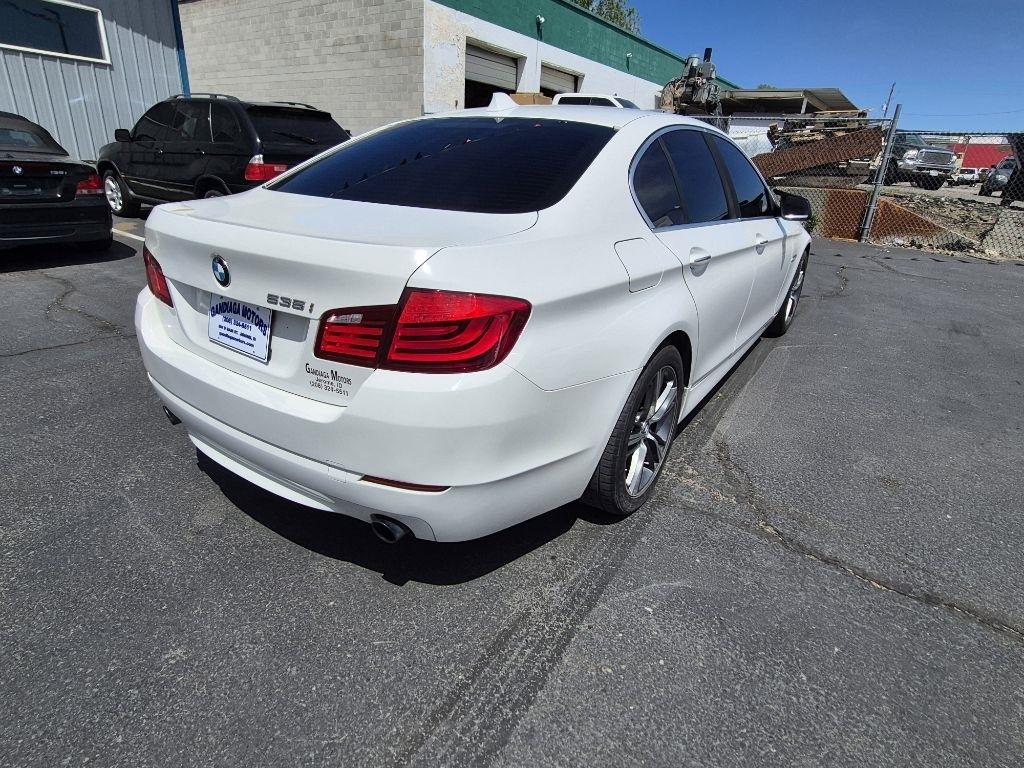 BMW 5-Series  2011