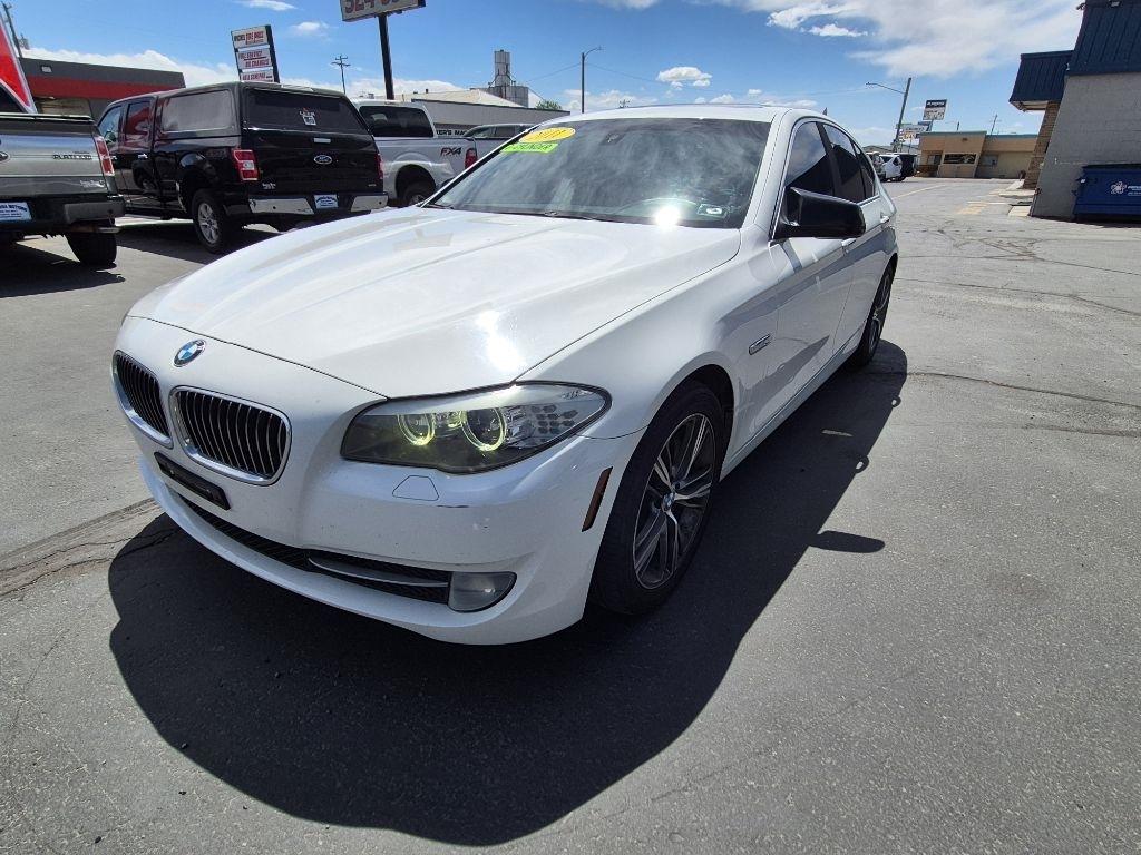 BMW 5-Series  2011