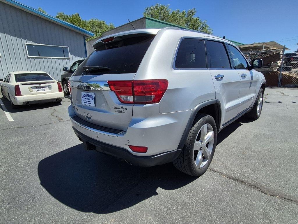 Jeep Grand Cherokee  2011