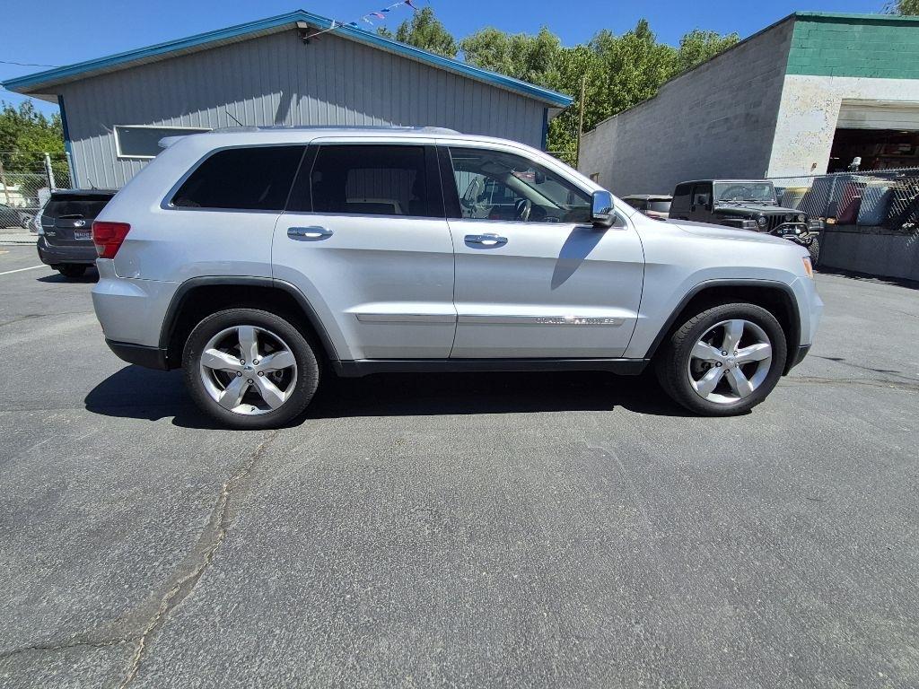 Jeep Grand Cherokee  2011
