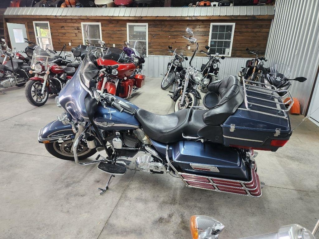 Harley-Davidson FLHTCUI  2003