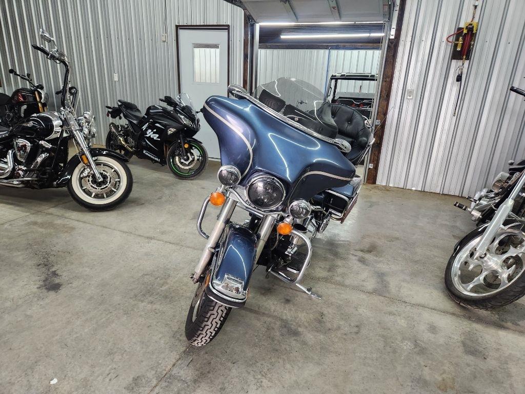 Harley-Davidson FLHTCUI  2003