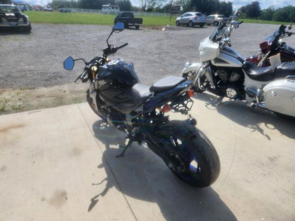 Suzuki GSX-S750  2023