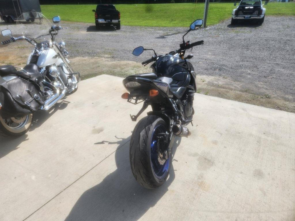 Suzuki GSX-S750  2023