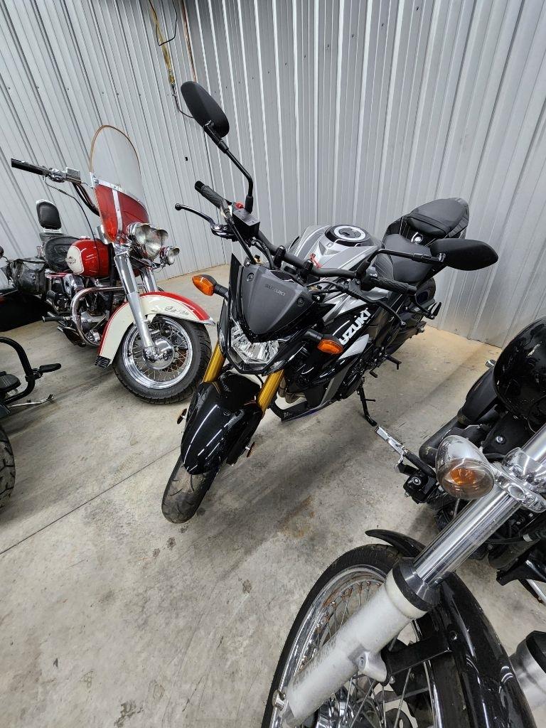 Suzuki GSX-S750  2023