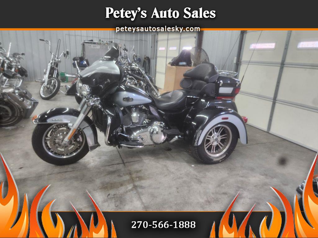 2013 Harley-Davidson FLHTCUTG trike