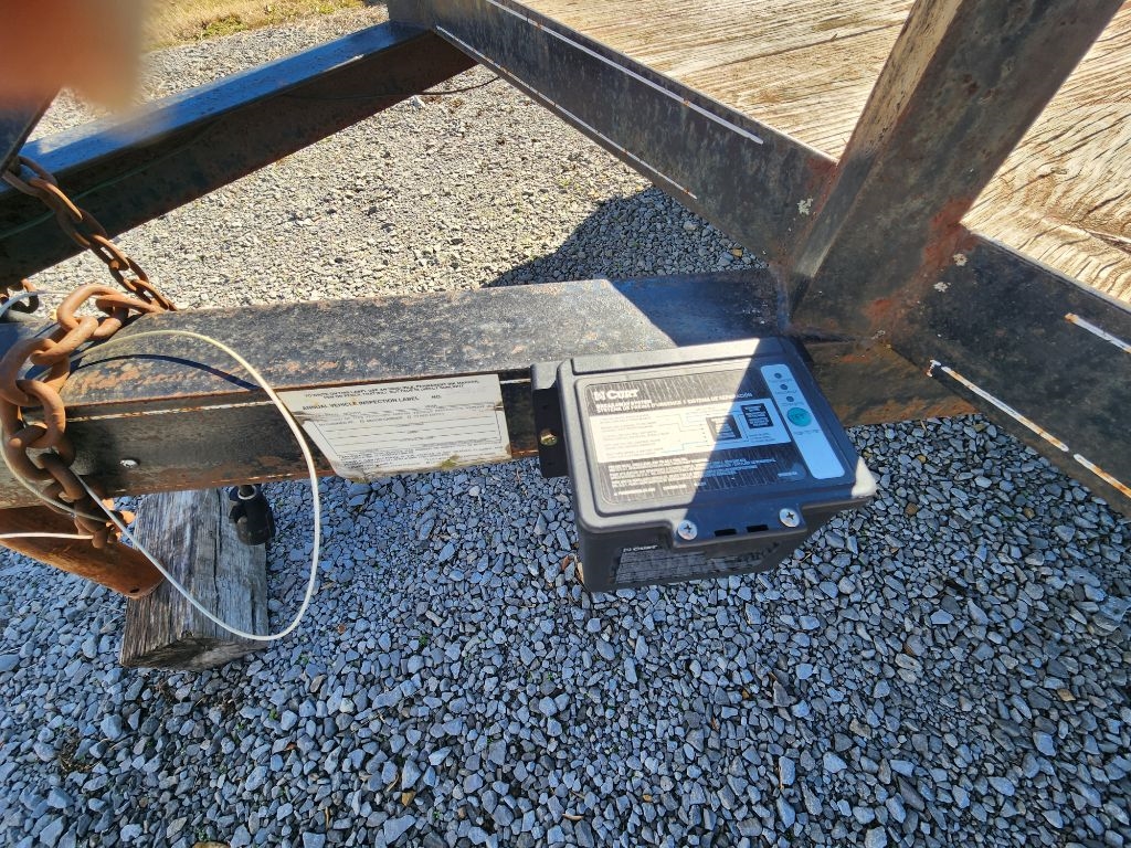 Utility Trailer Manufacturer Flat Bed  1998