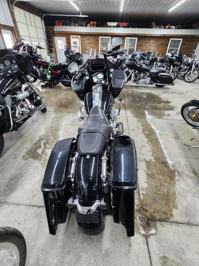 Harley-Davidson FLTRX  2010