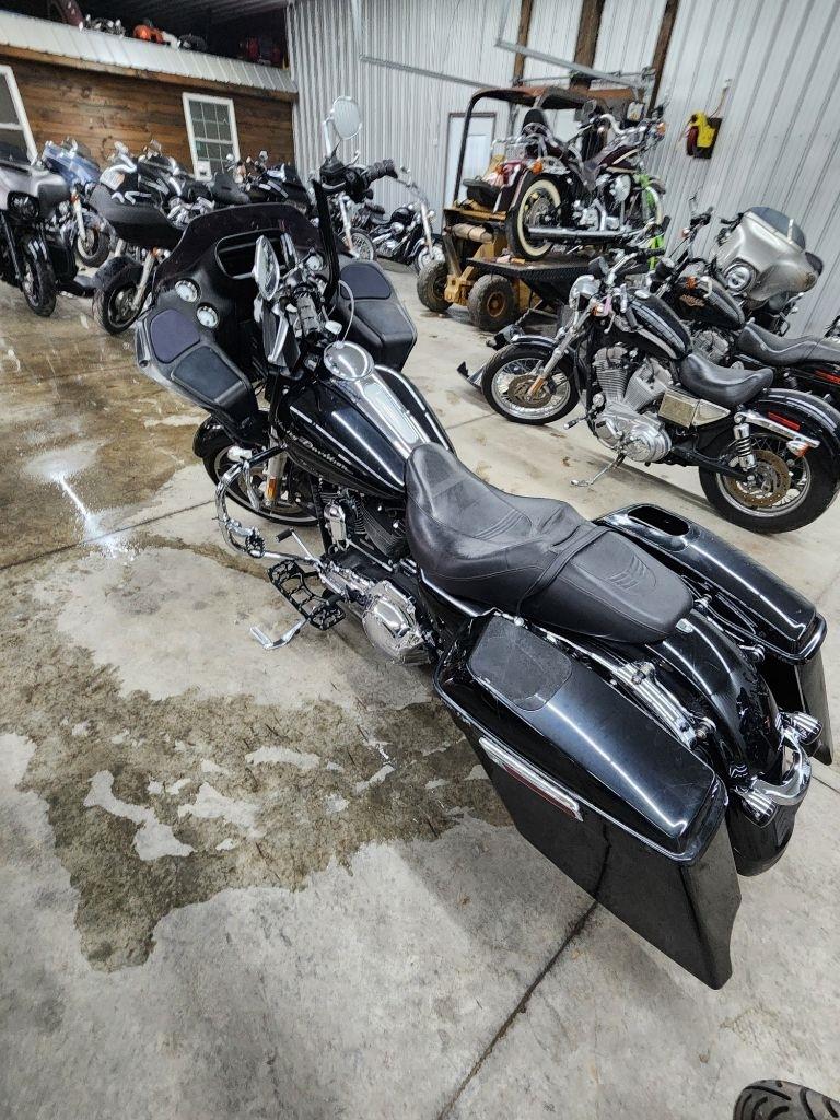 Harley-Davidson FLTRX  2010