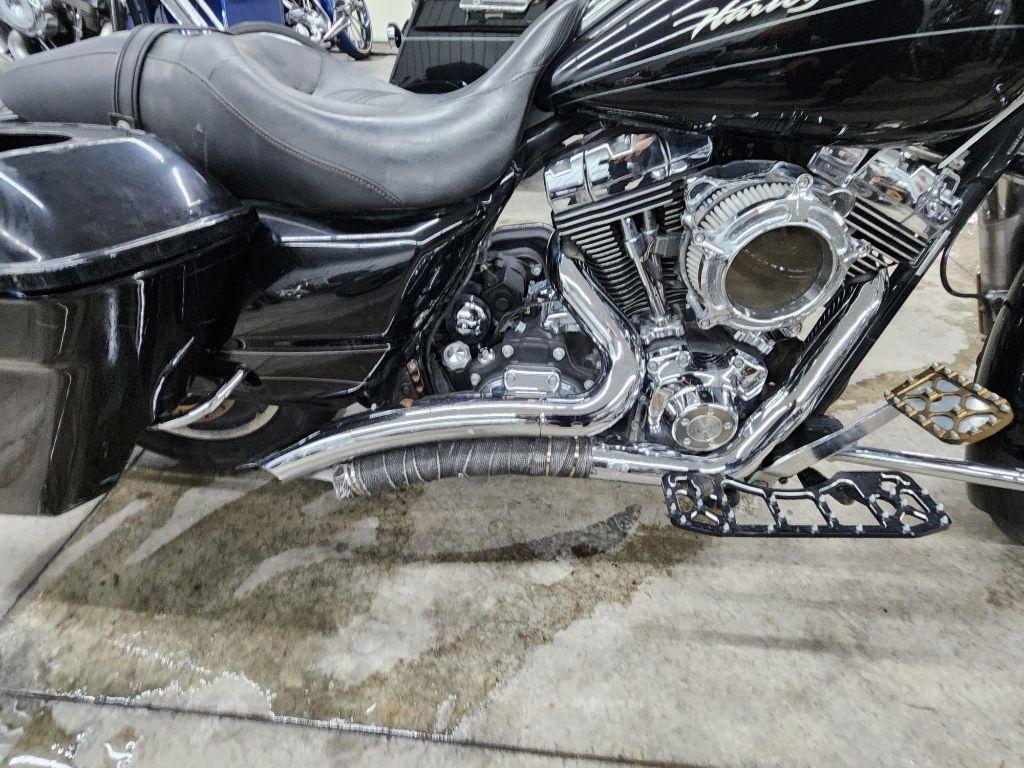 Harley-Davidson FLTRX  2010