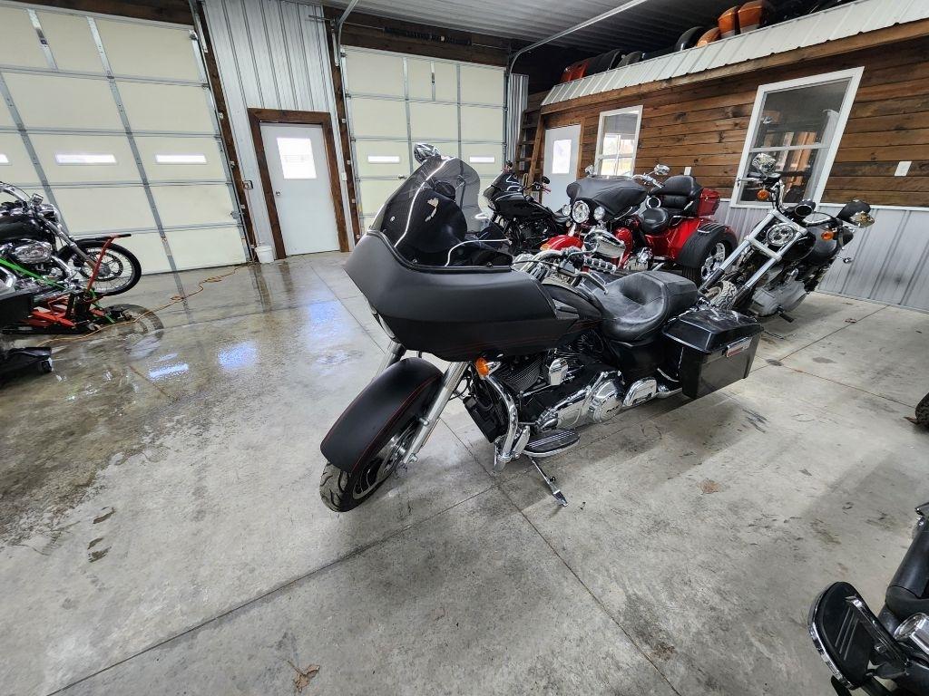 Harley-Davidson Road Glide Custom  2013