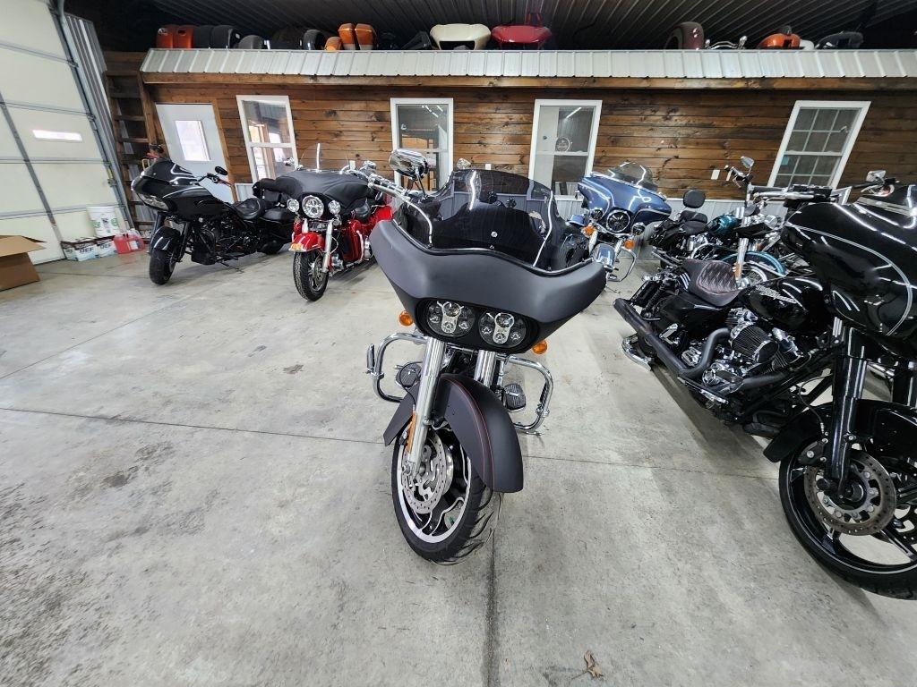 Harley-Davidson Road Glide Custom  2013