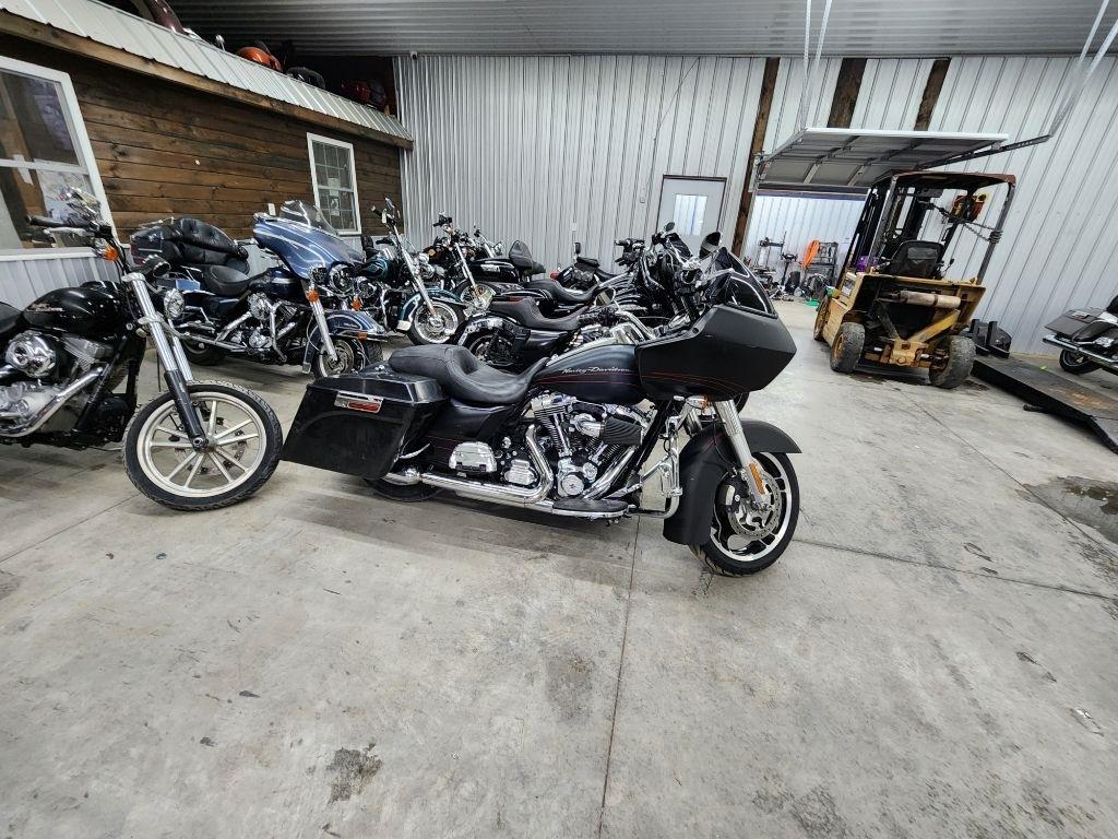 Harley-Davidson Road Glide Custom  2013