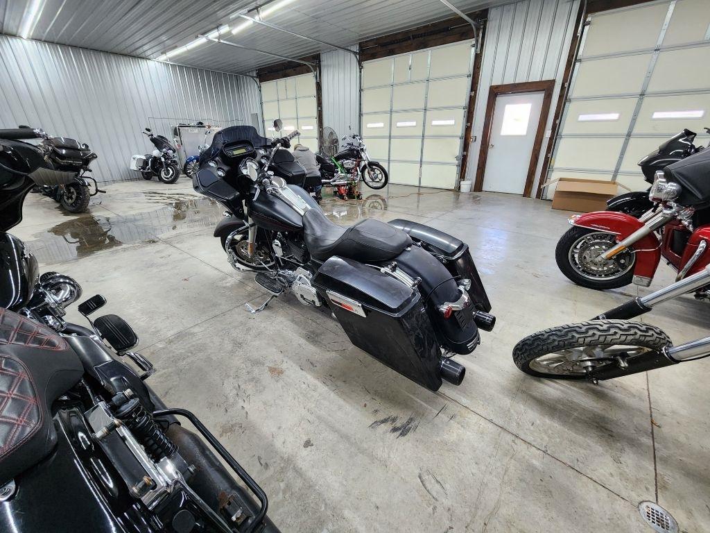 Harley-Davidson Road Glide Custom  2013